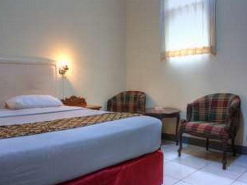 Hotel Cihampelas 1 Μπαντούνγκ Εξωτερικό φωτογραφία
